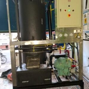 Menghitung konsumsi listrik mesin es